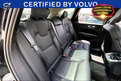 2023 Volvo XC60 B5 Ultimate Bright Theme