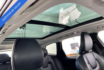 2023 Volvo XC60 B5 Ultimate Bright Theme
