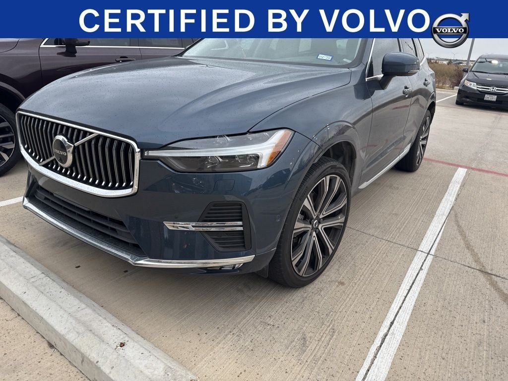 2023 Volvo XC60 B5 Ultimate Bright Theme