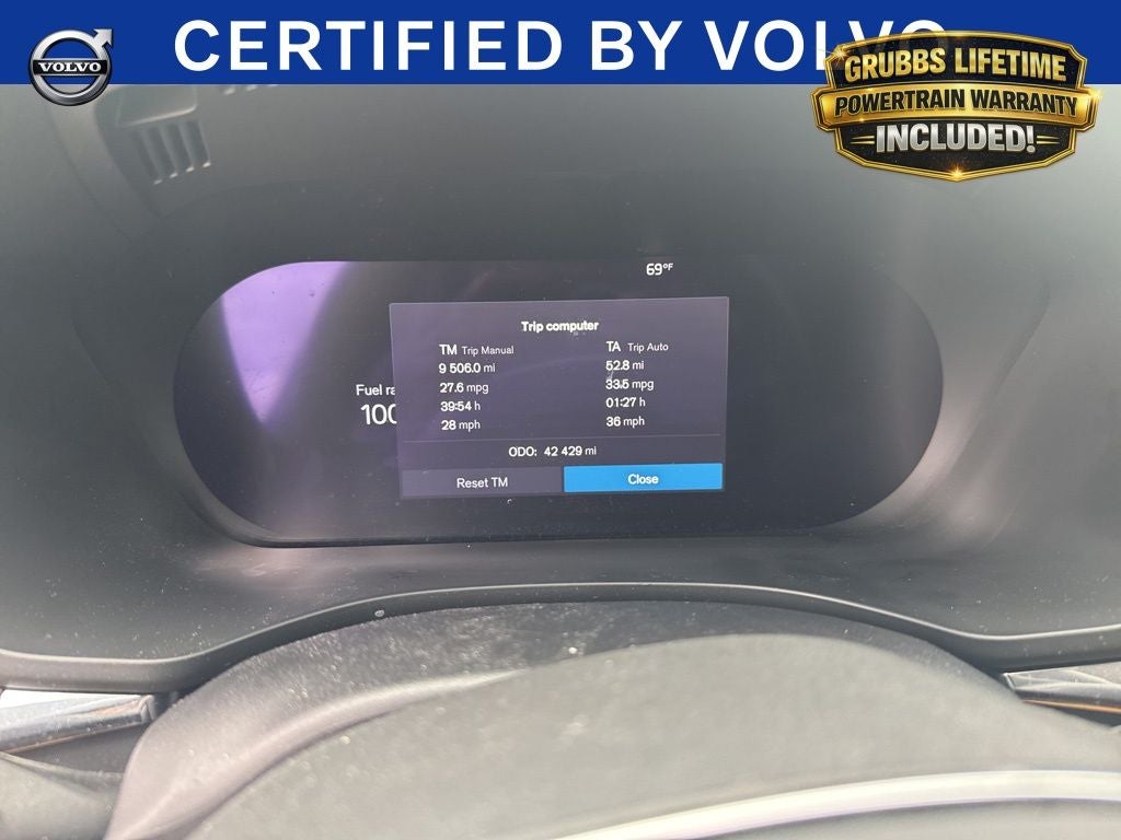 2023 Volvo XC60 B5 Ultimate Bright Theme