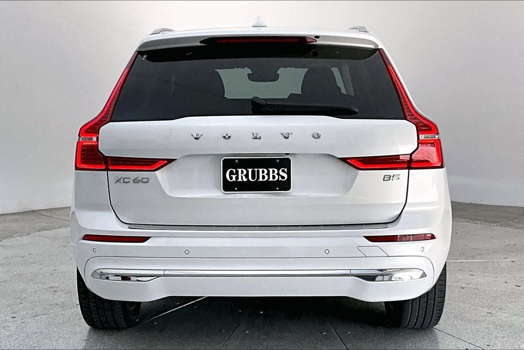 2023 Volvo XC60 B5 Plus Bright Theme