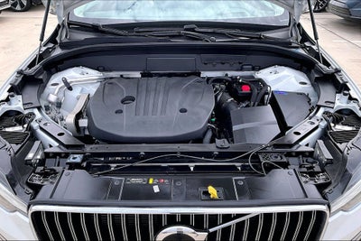 2023 Volvo XC60 B5 Ultimate Bright Theme
