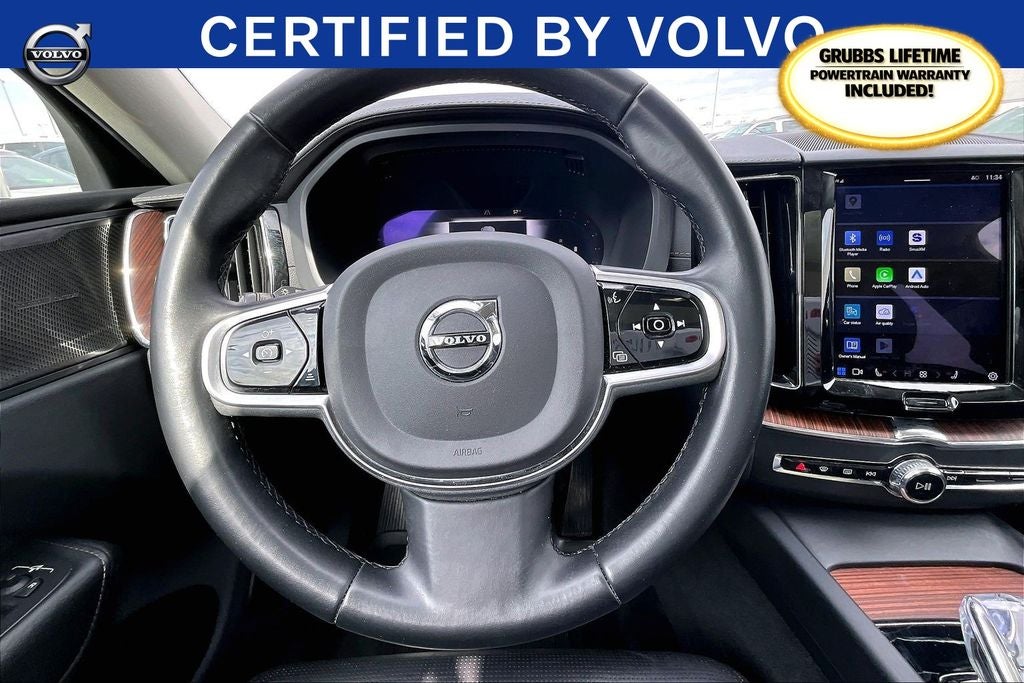 2023 Volvo XC60 B5 Ultimate Bright Theme