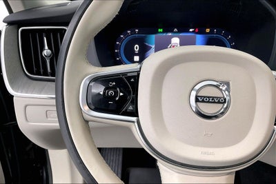 2023 Volvo XC60 B5 Plus Dark Theme