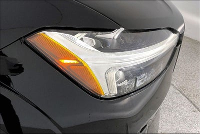 2023 Volvo XC60 B5 Plus Dark Theme