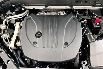 2023 Volvo XC60 B5 Plus Dark Theme