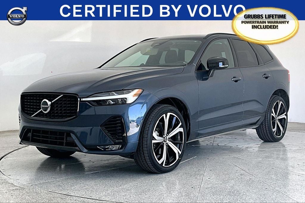 2023 Volvo XC60 B5 Ultimate Dark Theme