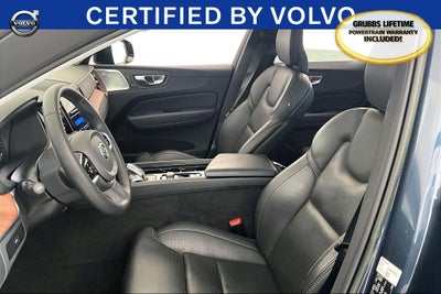 2023 Volvo XC60 B5 Ultimate Dark Theme