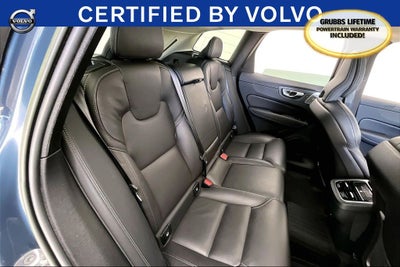 2023 Volvo XC60 B5 Ultimate Dark Theme