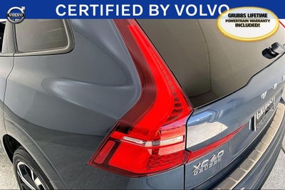 2023 Volvo XC60 B5 Ultimate Dark Theme