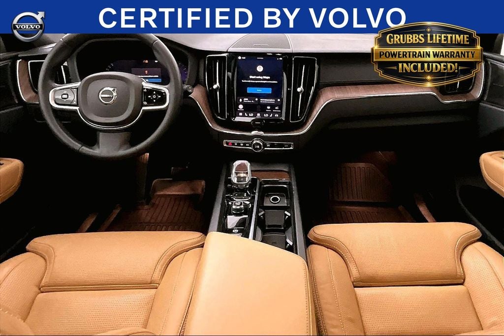 2023 Volvo XC60 B5 Ultimate Dark Theme