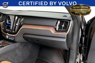 2023 Volvo XC60 B5 Ultimate Dark Theme