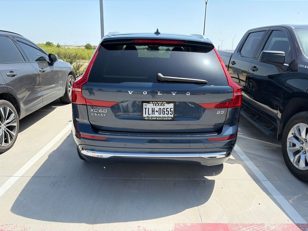 2023 Volvo XC60 B5 Plus Bright Theme