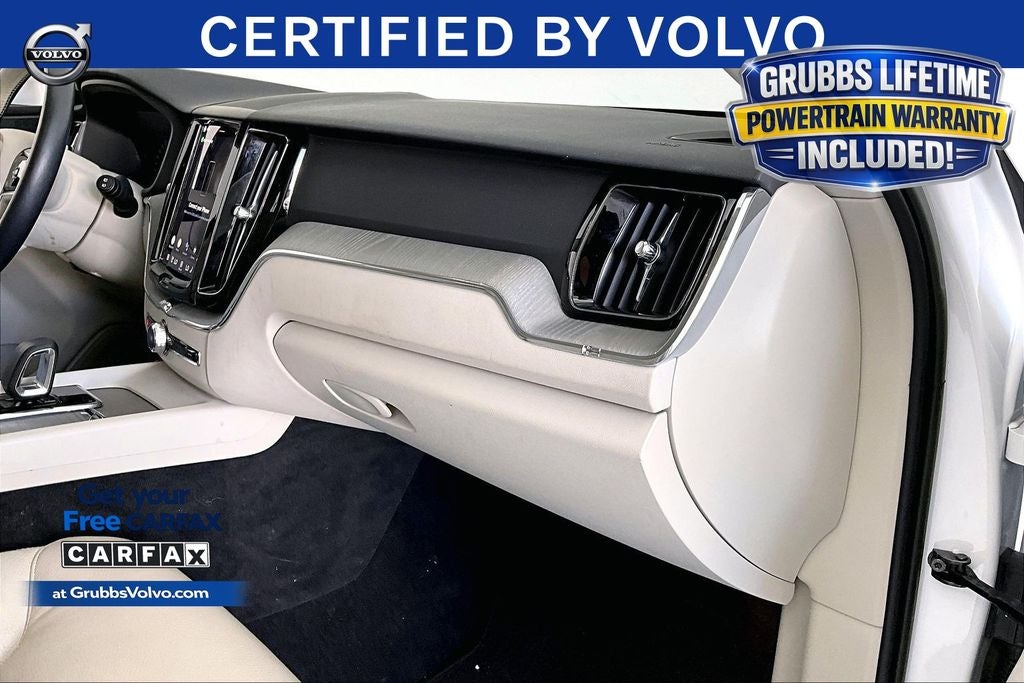 2023 Volvo XC60 B5 Plus Bright Theme