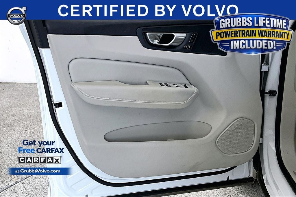 2023 Volvo XC60 B5 Plus Bright Theme