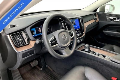 2023 Volvo XC60 B5 Plus Bright Theme
