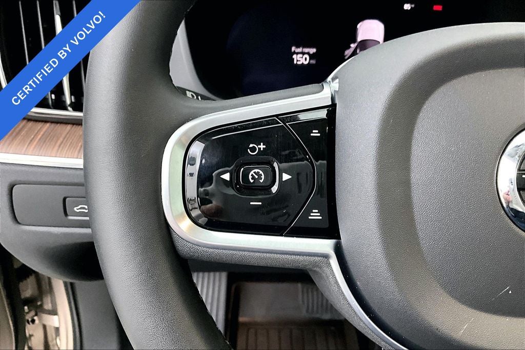 2023 Volvo XC60 B5 Plus Bright Theme