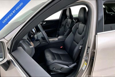 2023 Volvo XC60 B5 Plus Bright Theme