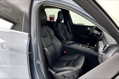 2023 Volvo XC60 B5 Core