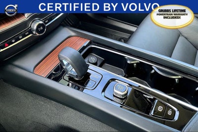 2023 Volvo XC60 B5 Plus Dark Theme