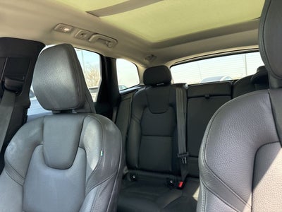 2023 Volvo XC60 B5 Plus Dark Theme