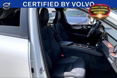 2023 Volvo XC60 B5 Plus Dark Theme