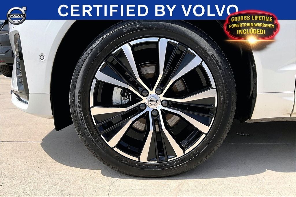 2023 Volvo XC60 B5 Plus Dark Theme