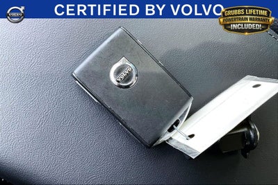 2023 Volvo XC60 B5 Plus Dark Theme