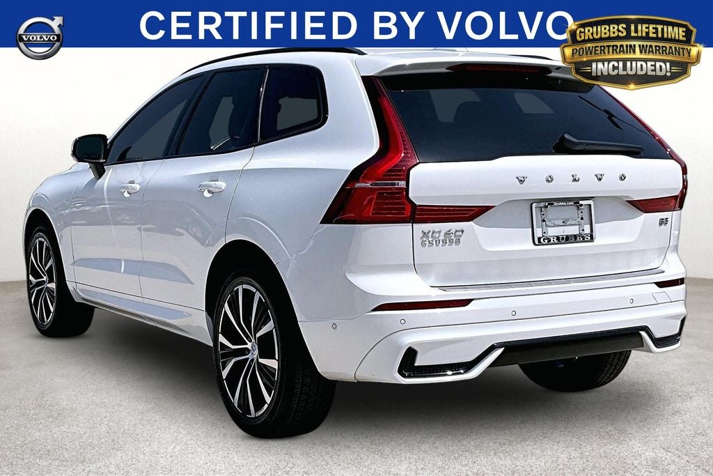 2023 Volvo XC60 B5 Plus Dark Theme