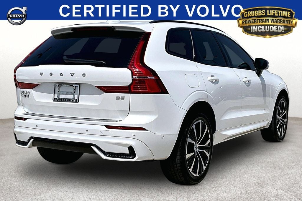 2023 Volvo XC60 B5 Plus Dark Theme