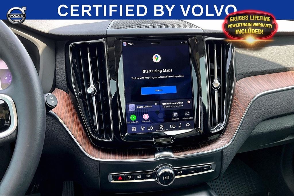 2023 Volvo XC60 B5 Plus Dark Theme