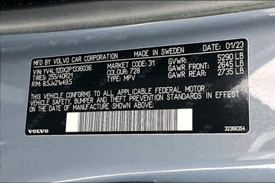 2023 Volvo XC60 B5 Ultimate Dark Theme