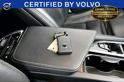 2023 Volvo XC60 B5 Ultimate Dark Theme