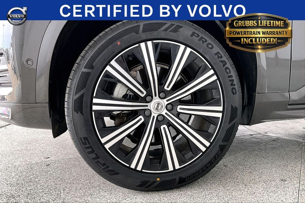 2024 Volvo XC90 B5 Plus