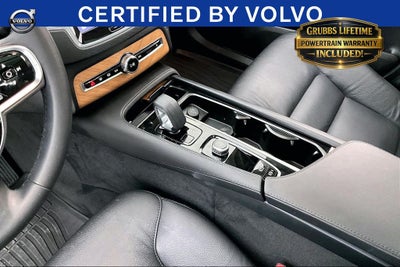 2024 Volvo XC90 B5 Plus