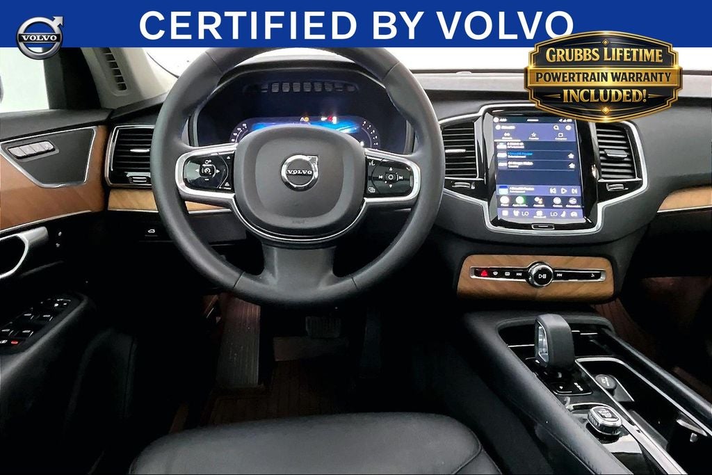2024 Volvo XC90 B5 Plus