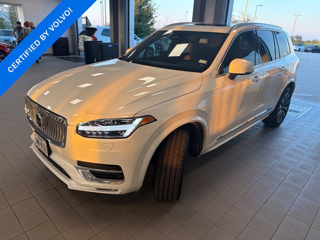 2024 Volvo XC90 B5 Plus