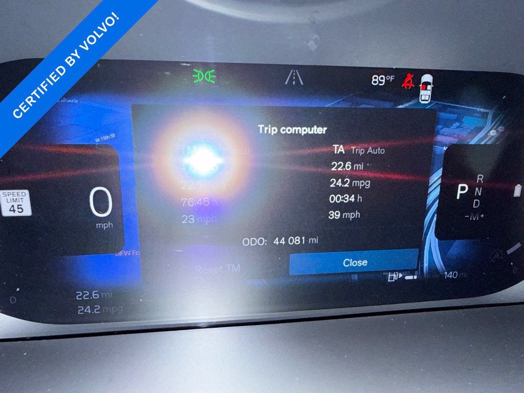2024 Volvo XC90 B5 Plus