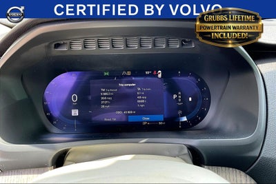 2024 Volvo XC90 B5 Plus