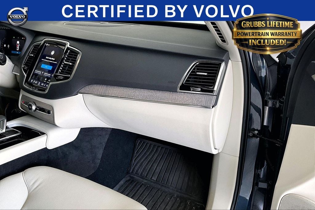 2024 Volvo XC90 B5 Plus
