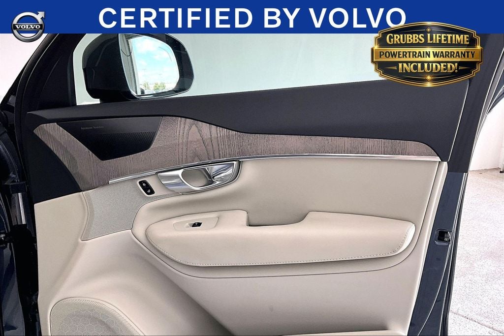 2024 Volvo XC90 B5 Plus