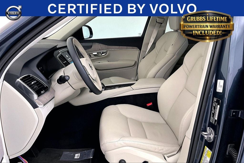 2024 Volvo XC90 B5 Plus
