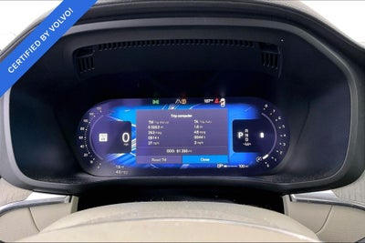 2023 Volvo XC60 B5 Ultimate Bright Theme