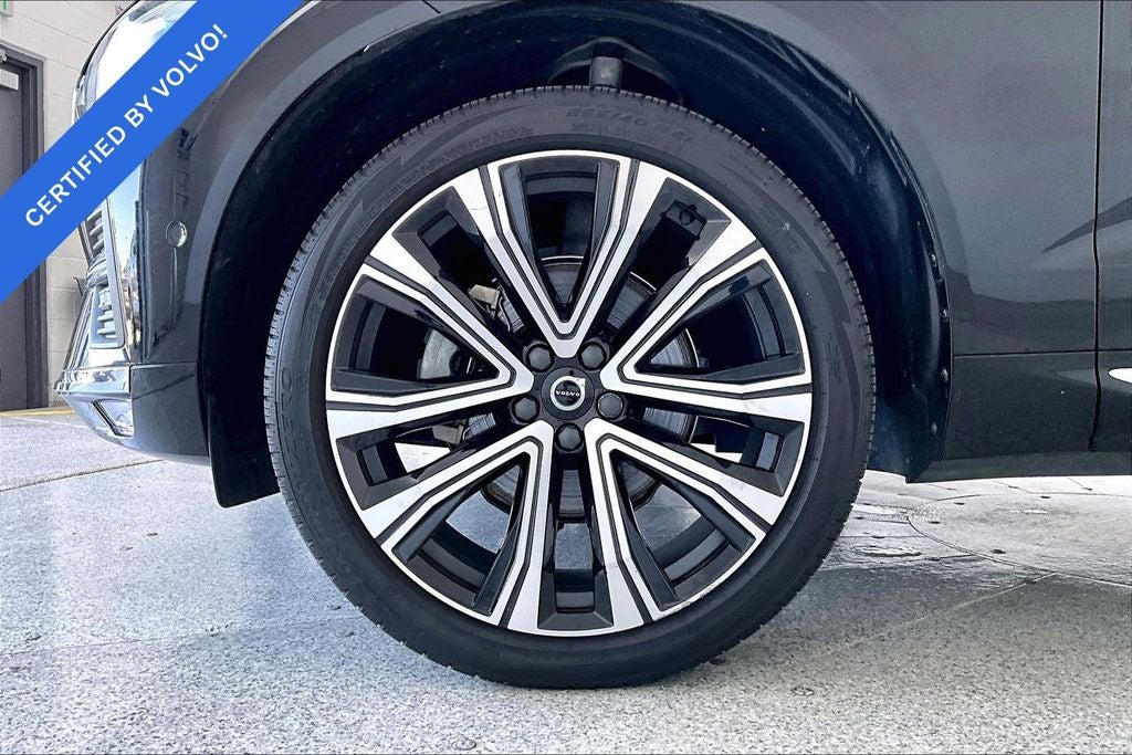 2023 Volvo XC60 B5 Ultimate Bright Theme