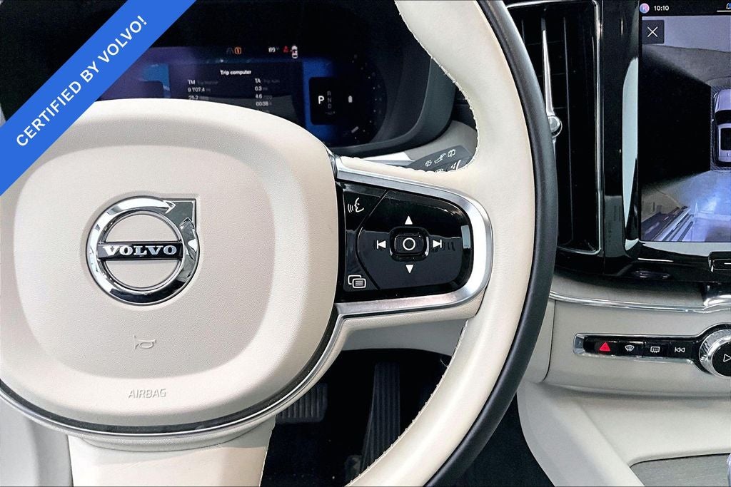 2023 Volvo XC60 B5 Ultimate Bright Theme