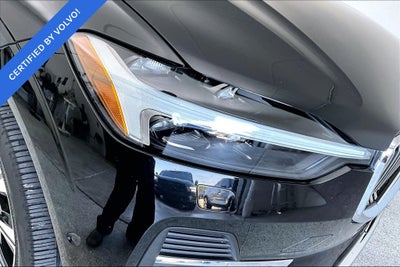 2023 Volvo XC60 B5 Ultimate Bright Theme