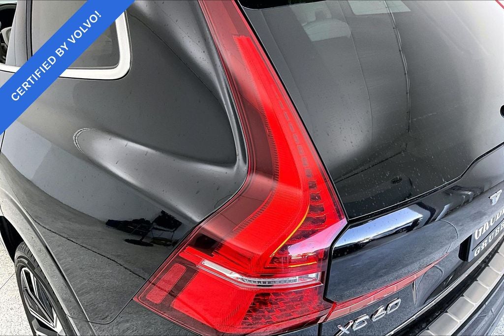 2023 Volvo XC60 B5 Ultimate Bright Theme