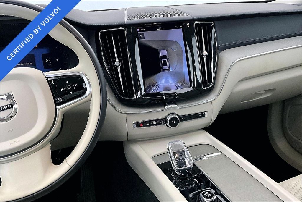2023 Volvo XC60 B5 Ultimate Bright Theme