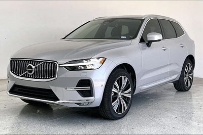 2023 Volvo XC60 B5 Ultimate Bright Theme