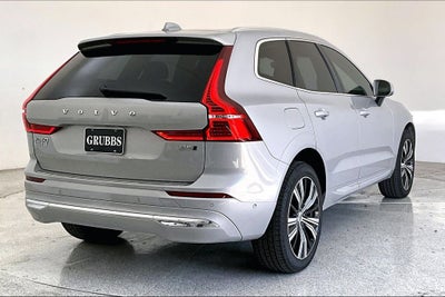 2023 Volvo XC60 B5 Ultimate Bright Theme